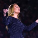 Zdjęcie przedstawiające Adele. InterpretacjePiosenek.pl - Największa baza interpretacji piosenek w Polsce.