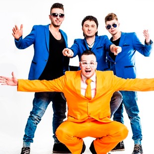 Zdjęcie przedstawiające After Party. InterpretacjePiosenek.pl - Największa baza interpretacji piosenek w Polsce.