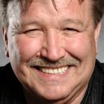 Zdjęcie przedstawiające Andrzej Rybiński. InterpretacjePiosenek.pl - Największa baza interpretacji piosenek w Polsce.