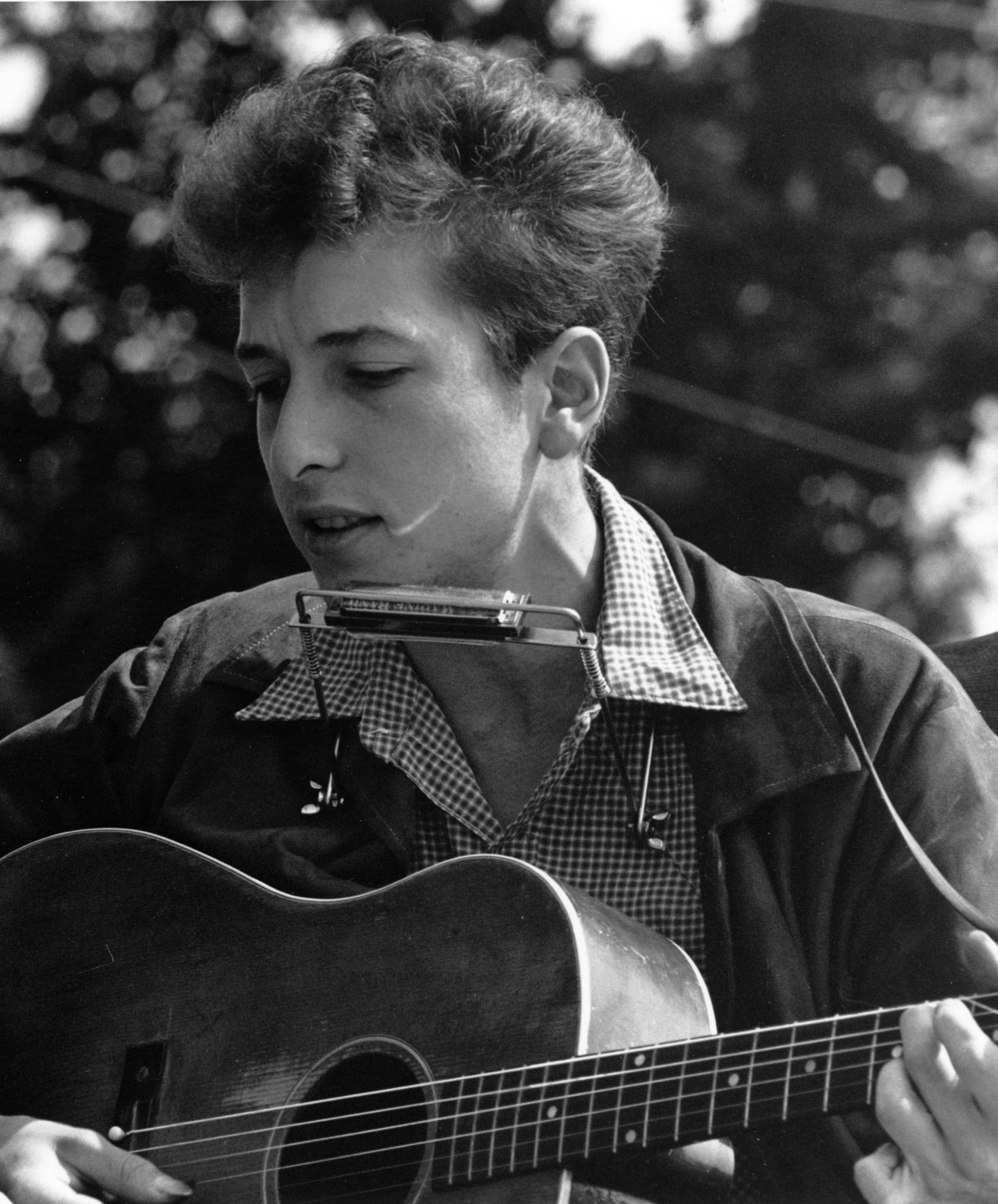 Zdjęcie przedstawiające Bob Dylan. InterpretacjePiosenek.pl - Największa baza interpretacji piosenek w Polsce.
