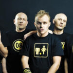 Zdjęcie przedstawiające Coma. InterpretacjePiosenek.pl - Największa baza interpretacji piosenek w Polsce.