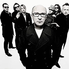 Zdjęcie przedstawiające De Mono. InterpretacjePiosenek.pl - Największa baza interpretacji piosenek w Polsce.