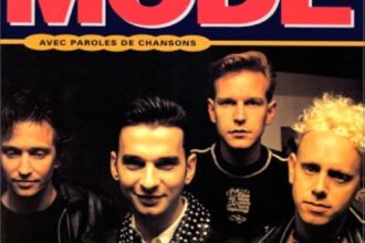 Zdjęcie przedstawiające Depeche Mode. InterpretacjePiosenek.pl - Największa baza interpretacji piosenek w Polsce.