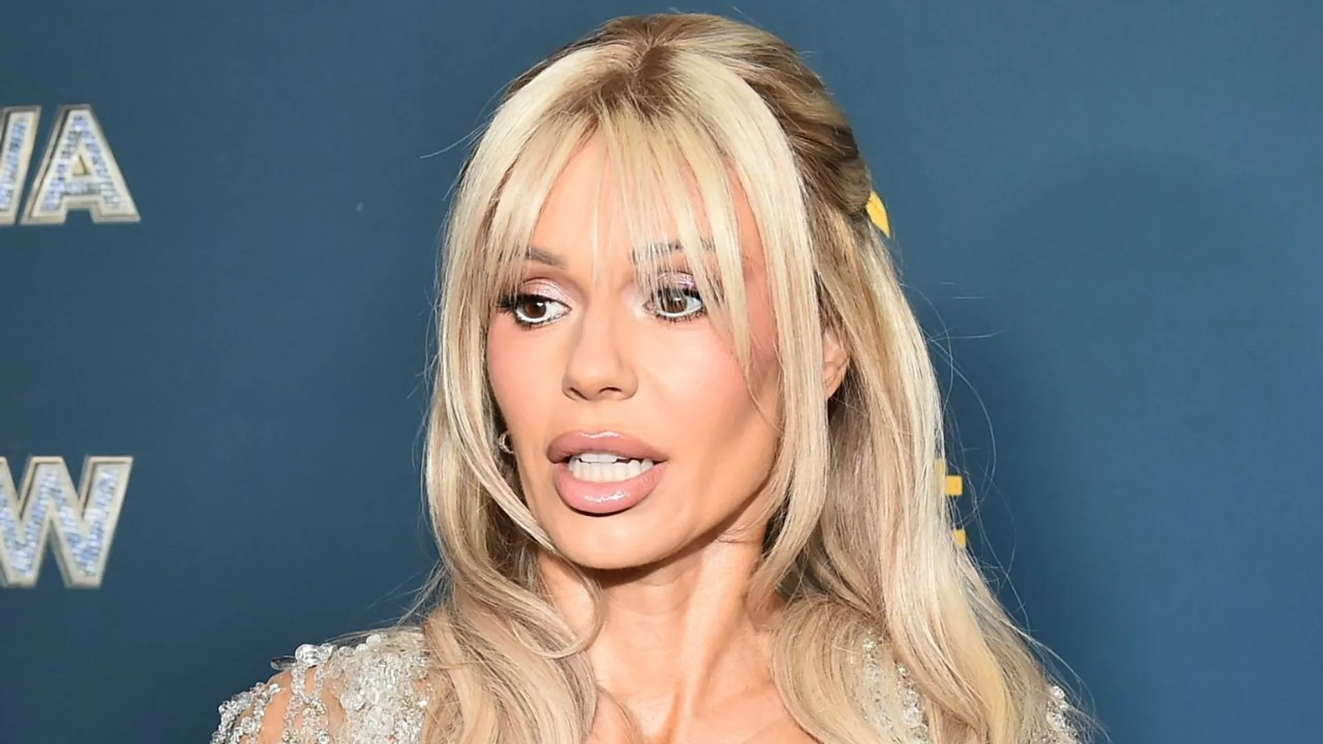 Zdjęcie przedstawiające Doda. InterpretacjePiosenek.pl - Największa baza interpretacji piosenek w Polsce.