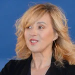 Zdjęcie przedstawiające Edyta Bartosiewicz. InterpretacjePiosenek.pl - Największa baza interpretacji piosenek w Polsce.