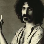 Zdjęcie przedstawiające Frank Zappa. InterpretacjePiosenek.pl - Największa baza interpretacji piosenek w Polsce.