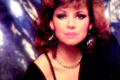 Zdjęcie przedstawiające Halina Frąckowiak. InterpretacjePiosenek.pl - Największa baza interpretacji piosenek w Polsce.