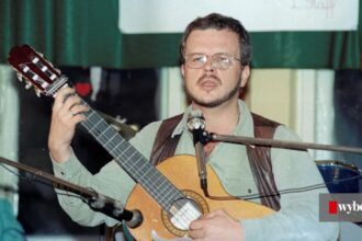 Zdjęcie przedstawiające Jacek Kaczmarski. InterpretacjePiosenek.pl - Największa baza interpretacji piosenek w Polsce.