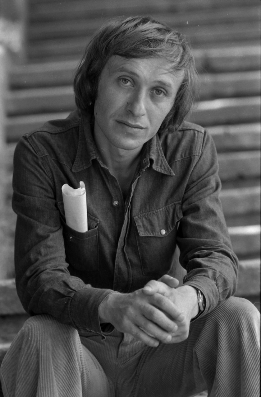 Zdjęcie przedstawiające Jonasz Kofta. InterpretacjePiosenek.pl - Największa baza interpretacji piosenek w Polsce.