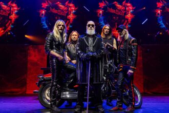 Zdjęcie przedstawiające Judas Priest. InterpretacjePiosenek.pl - Największa baza interpretacji piosenek w Polsce.