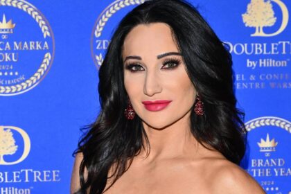 Zdjęcie przedstawiające Justyna Steczkowska. InterpretacjePiosenek.pl - Największa baza interpretacji piosenek w Polsce.