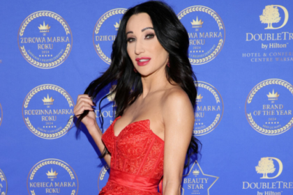 Zdjęcie przedstawiające Justyna Steczkowska. InterpretacjePiosenek.pl - Największa baza interpretacji piosenek w Polsce.