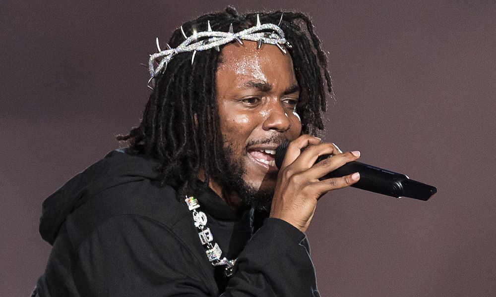 Zdjęcie przedstawiające Kendrick Lamar. InterpretacjePiosenek.pl - Największa baza interpretacji piosenek w Polsce.