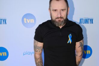 Zdjęcie przedstawiające Liroy. InterpretacjePiosenek.pl - Największa baza interpretacji piosenek w Polsce.