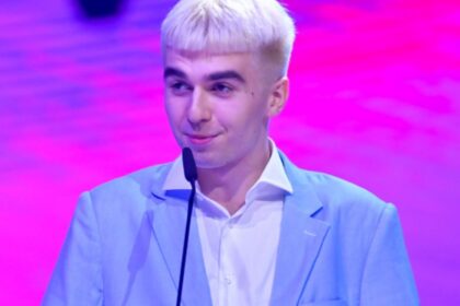 Zdjęcie przedstawiające Mata. InterpretacjePiosenek.pl - Największa baza interpretacji piosenek w Polsce.