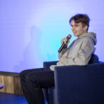 Zdjęcie przedstawiające Mata. InterpretacjePiosenek.pl - Największa baza interpretacji piosenek w Polsce.