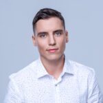 Zdjęcie przedstawiające MiłyPan. InterpretacjePiosenek.pl - Największa baza interpretacji piosenek w Polsce.