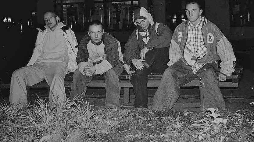 Zdjęcie przedstawiające Paktofonika. InterpretacjePiosenek.pl - Największa baza interpretacji piosenek w Polsce.