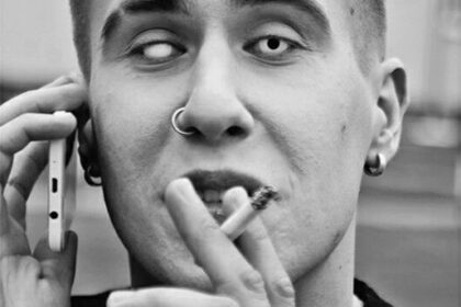 Zdjęcie przedstawiające ReTo. InterpretacjePiosenek.pl - Największa baza interpretacji piosenek w Polsce.