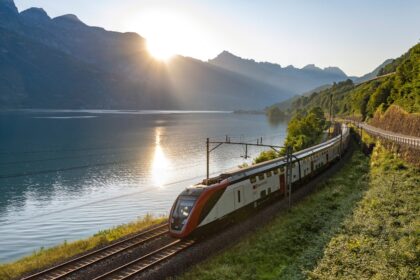 Zdjęcie przedstawiające SBB. InterpretacjePiosenek.pl - Największa baza interpretacji piosenek w Polsce.