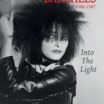 Zdjęcie przedstawiające Siouxsie and the Banshees. InterpretacjePiosenek.pl - Największa baza interpretacji piosenek w Polsce.