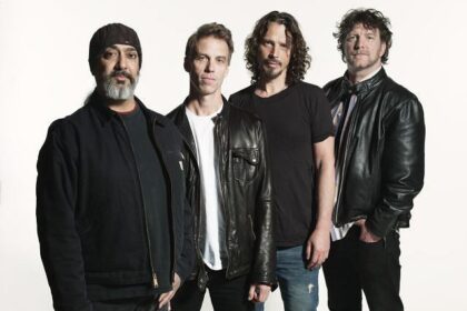 Zdjęcie przedstawiające Soundgarden. InterpretacjePiosenek.pl - Największa baza interpretacji piosenek w Polsce.