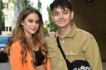 Zdjęcie przedstawiające Sylwia Przybysz. InterpretacjePiosenek.pl - Największa baza interpretacji piosenek w Polsce.