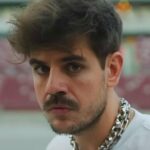 Zdjęcie przedstawiające Taco Hemingway. InterpretacjePiosenek.pl - Największa baza interpretacji piosenek w Polsce.