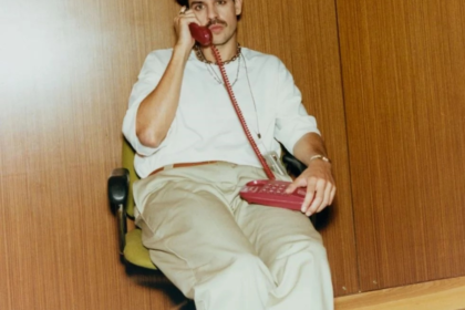 Zdjęcie przedstawiające Taco Hemingway. InterpretacjePiosenek.pl - Największa baza interpretacji piosenek w Polsce.