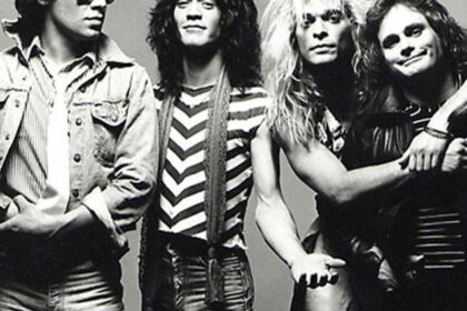 Zdjęcie przedstawiające Van Halen. InterpretacjePiosenek.pl - Największa baza interpretacji piosenek w Polsce.