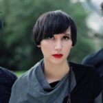 Zdjęcie przedstawiające Yeah Yeah Yeahs. InterpretacjePiosenek.pl - Największa baza interpretacji piosenek w Polsce.