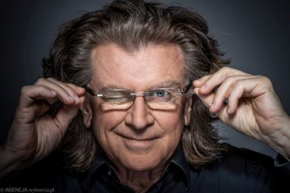 Zdjęcie przedstawiające Zbigniew Wodecki. InterpretacjePiosenek.pl - Największa baza interpretacji piosenek w Polsce.