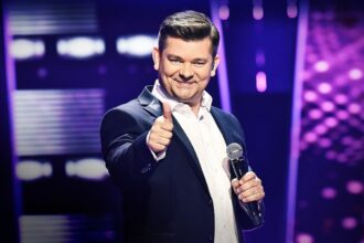 Zdjęcie przedstawiające Zenon Martyniuk. InterpretacjePiosenek.pl - Największa baza interpretacji piosenek w Polsce.