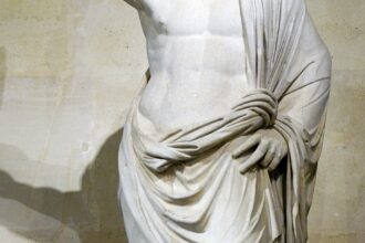 Zdjęcie przedstawiające Zeus. InterpretacjePiosenek.pl - Największa baza interpretacji piosenek w Polsce.